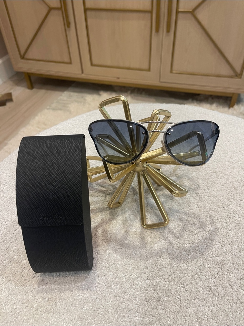 NWOT Authentic Prada Butterfly Sunglasses in Gradient Gray with Prada Black Case - Picture 3 of 10